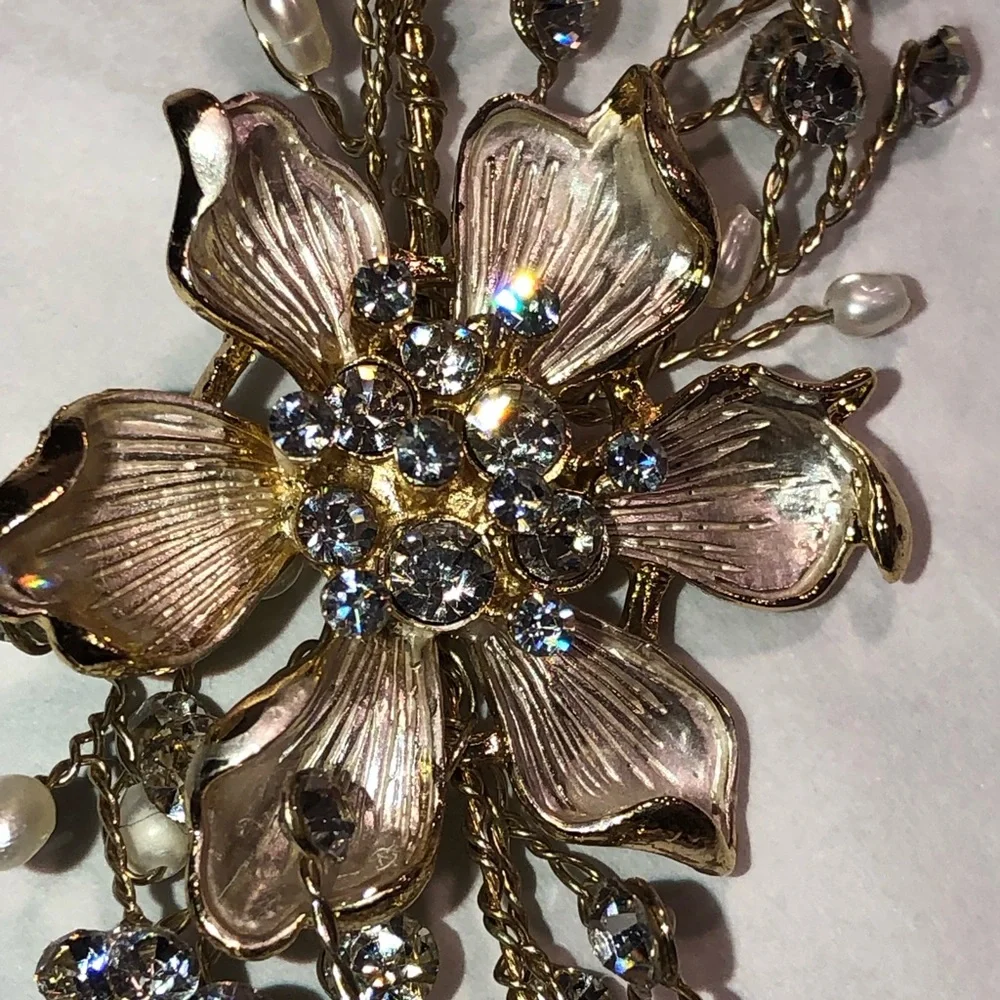 Brides  & Hairpins Atiena Halo NWT